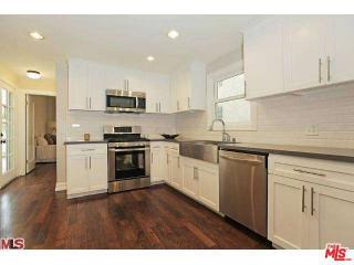 1026 Cloverdale Ave, Los Angeles CA  90019-6732 exterior