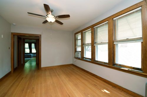 4910 Kilbourn Ave, Chicago IL 60629-5217 exterior