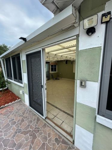 9135 Glen Moor Ln, Port Richey FL  34668-4945 exterior