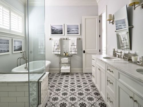 2734 Magnolia Ave, Chicago IL 60660-1909 exterior