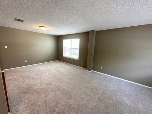 13225 Amasia Dr, Austin TX  78729-7488 exterior