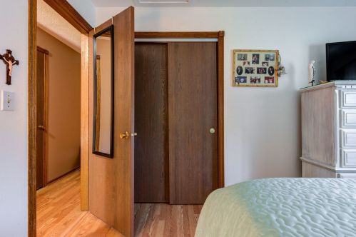 655 Fay Ave, Elmhurst IL 60126-2149 exterior