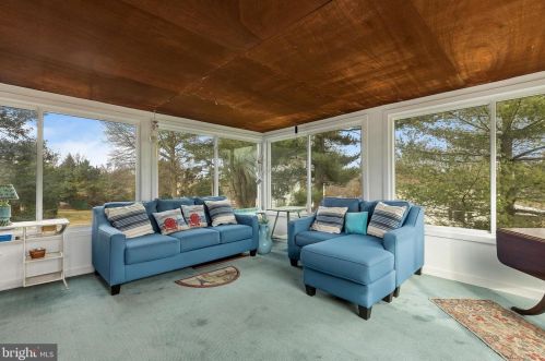 441 Moreland Rd, Huntingdon Valley PA 19006-7803 exterior