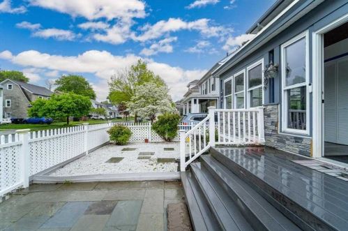 56 Fountain Pl, Poughkeepsie NY  12603-2727 exterior