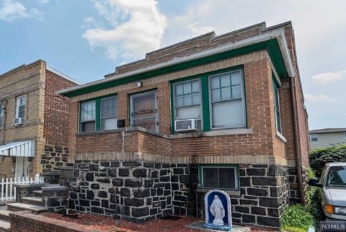 222 7th St, Fairview, NJ 07022-1314