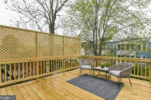 1427 Parkwood Pl, Washington DC  20010-3218 exterior