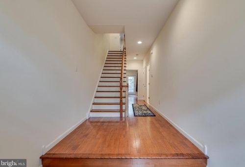 522 Carpenter St, Philadelphia PA 19147-4033 exterior