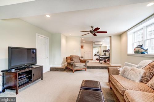 3240 Livingston St, Washington DC 20015-1756 exterior