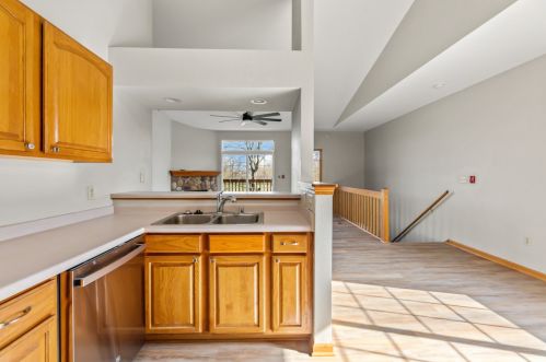 4790 Maple Leaf Cir, Milwaukee WI 53220-2783 exterior