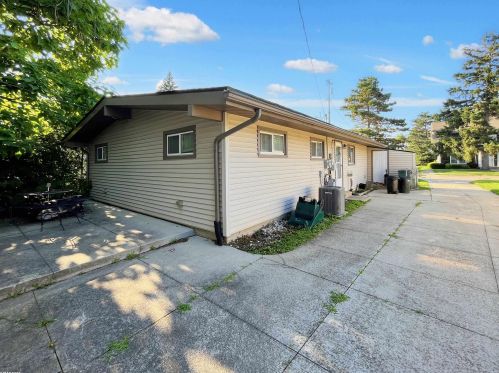 688 Goodale Ave, Clawson MI 48017-1706 exterior