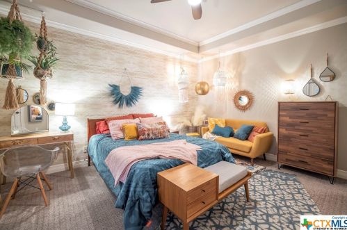 2763 Frontier, Spring Branch TX 78070-5949 exterior