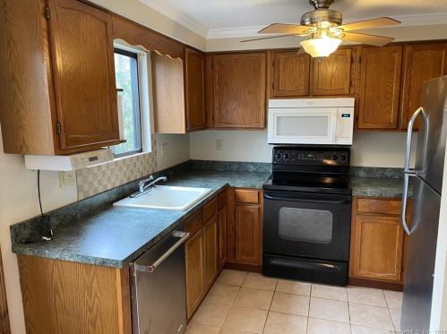 48 Heritage Woods, Wallingford, CT 06492-4348