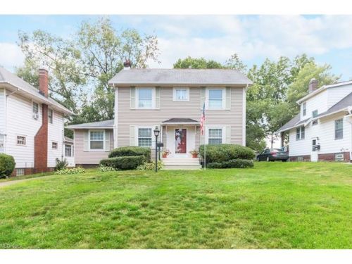 2059 Hillcrest Ave, Cleveland, OH 44109-4417