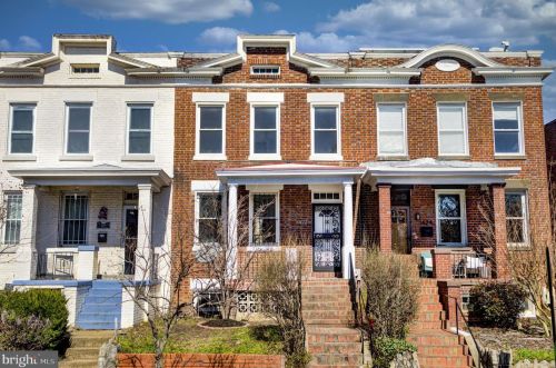 1422 C St, Washington, DC 20003-2363