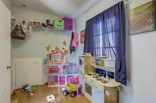 600 Locust St, Milwaukee WI 53212-2545 exterior