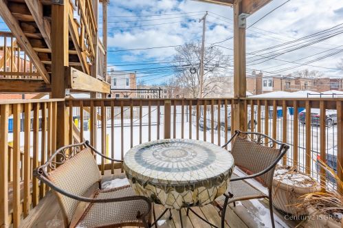 4333 Vincennes Ave, Chicago IL 60653-3448 exterior