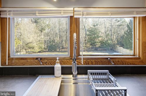 12 Allegheny Ave, Trenton NJ exterior