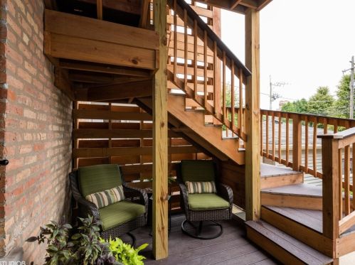 4052 Paulina St, Chicago IL 60613-2520 exterior