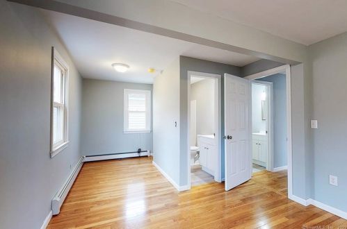 33 Palmer St, Killingly CT 06239-2732 exterior