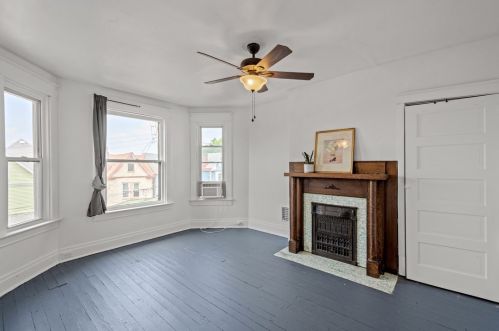 7706 Cannon St, Pittsburgh PA  15218-2109 exterior