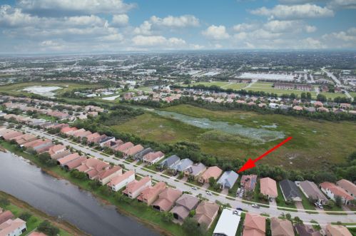 2238 Newport Isles Blvd, Fort Pierce FL  34953-4577 exterior