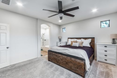 42007 45th Dr, Phoenix AZ  85086-1445 exterior