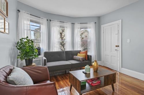 32 Eudora St, Providence RI  02903-4910 exterior