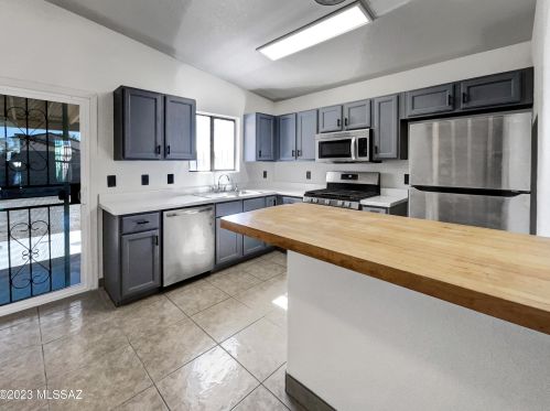 3002 Calle Rabida, Tucson AZ  85706-2779 exterior