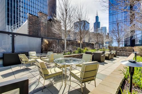 60 Monroe St, Chicago IL  60603-2758 exterior