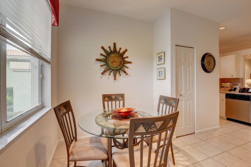 5779 Is Reach Ln, Boynton Beach FL 33437-4230 exterior