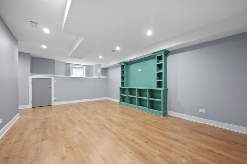 5650 Bishop St, Chicago IL  60636-1316 exterior