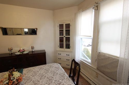 154 Hawkins St, Derby CT 06418-1521 exterior