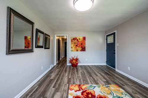 1076 Muldowney Ave, Pittsburgh PA 15207-2078 exterior