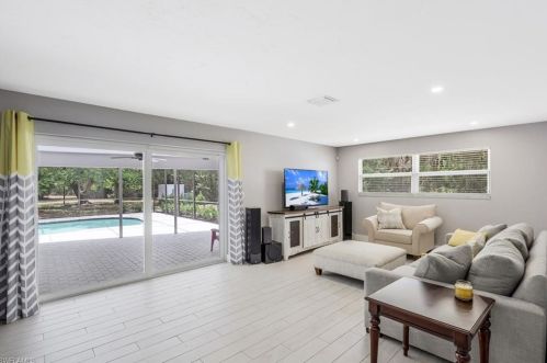 3155 70 St, Naples FL 34105-7221 exterior