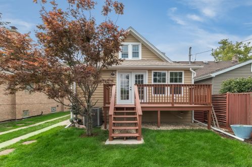 5621 Ozark Ave, Chicago IL  60631-3317 exterior