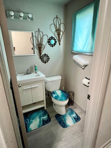 5740 94th St, Milwaukee WI 53225-2604 exterior