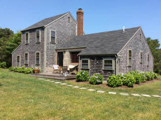79 Somerset Rd, Nantucket, MA 02554-2762