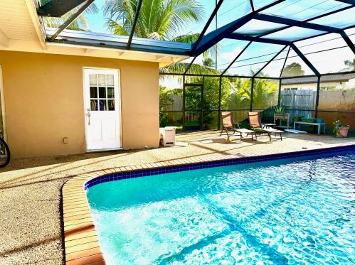 1475 5th Ave, Boca Raton FL  33432-1920 exterior