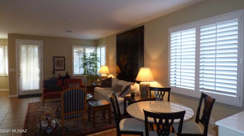 561 Knotwood St, Green Valley AZ 85614-5971 exterior