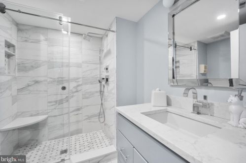 331 2nd St, Philadelphia PA 19122-3324 exterior