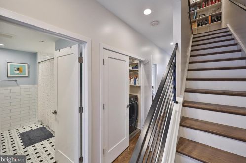 1427 Kater St, Philadelphia PA 19147-1851 exterior