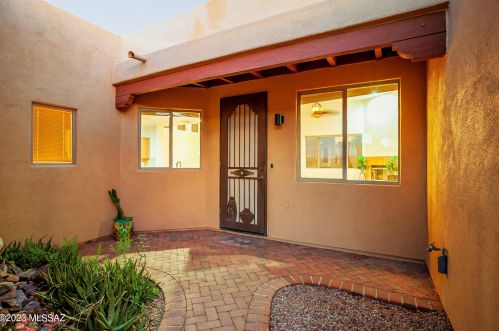 8154 Painted Feather Dr, Tucson AZ  85743-7418 exterior