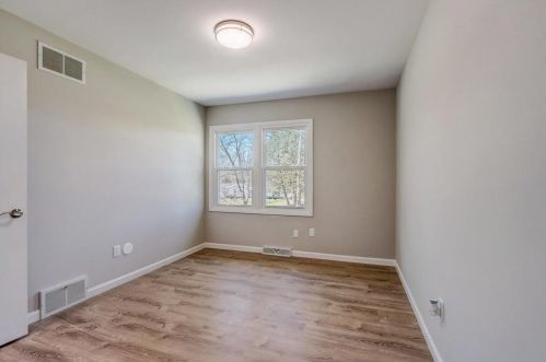 4870 82, Milwaukee WI 53220-4219 exterior