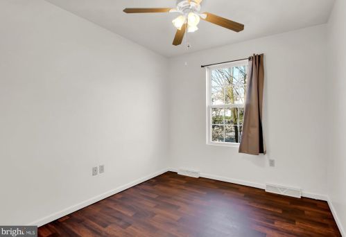 232 Breezewood Dr, Hanover PA 17331-7926 exterior