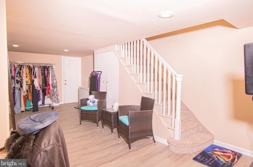 537 Godfrey Ave, Philadelphia PA 19126-3834 exterior