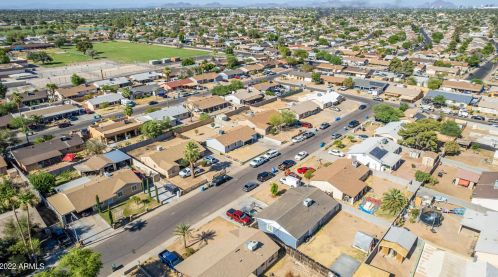 6340 Berkeley Rd, Phoenix AZ 85035-4620 exterior