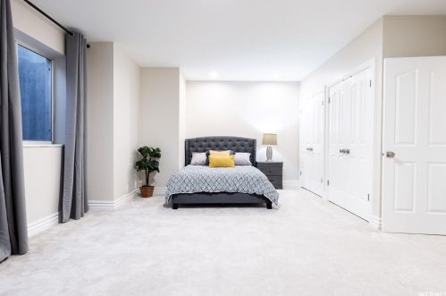 9093 Cyn Gate Cir, Sandy UT 84093-3807 exterior