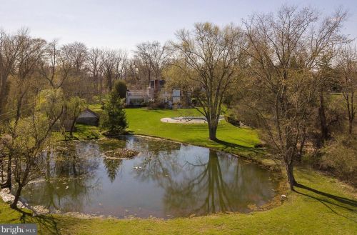 215 Carter Rd, Princeton NJ 08540-2107 exterior