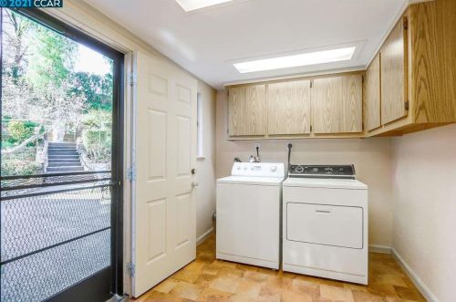 790 Charlton Dr, Concord CA 94523-3551 exterior