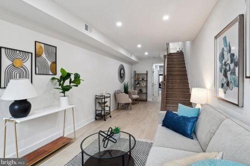 1416 A St, Washington DC  20003-1523 exterior